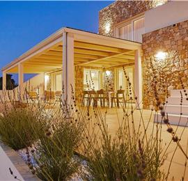 4 bedroom villa with pool, Castellammare del Golfo, sleeps 8-10